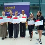 1. Platz Rede­wett­be­werb für Melanie